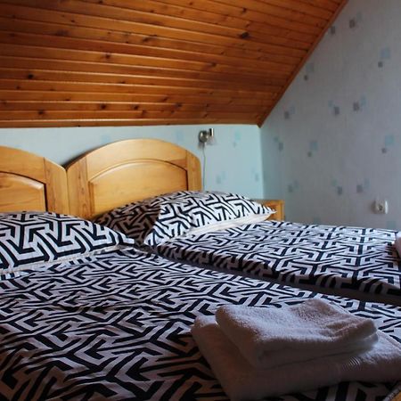 Lizi Apartman Alsóörs Exterior foto