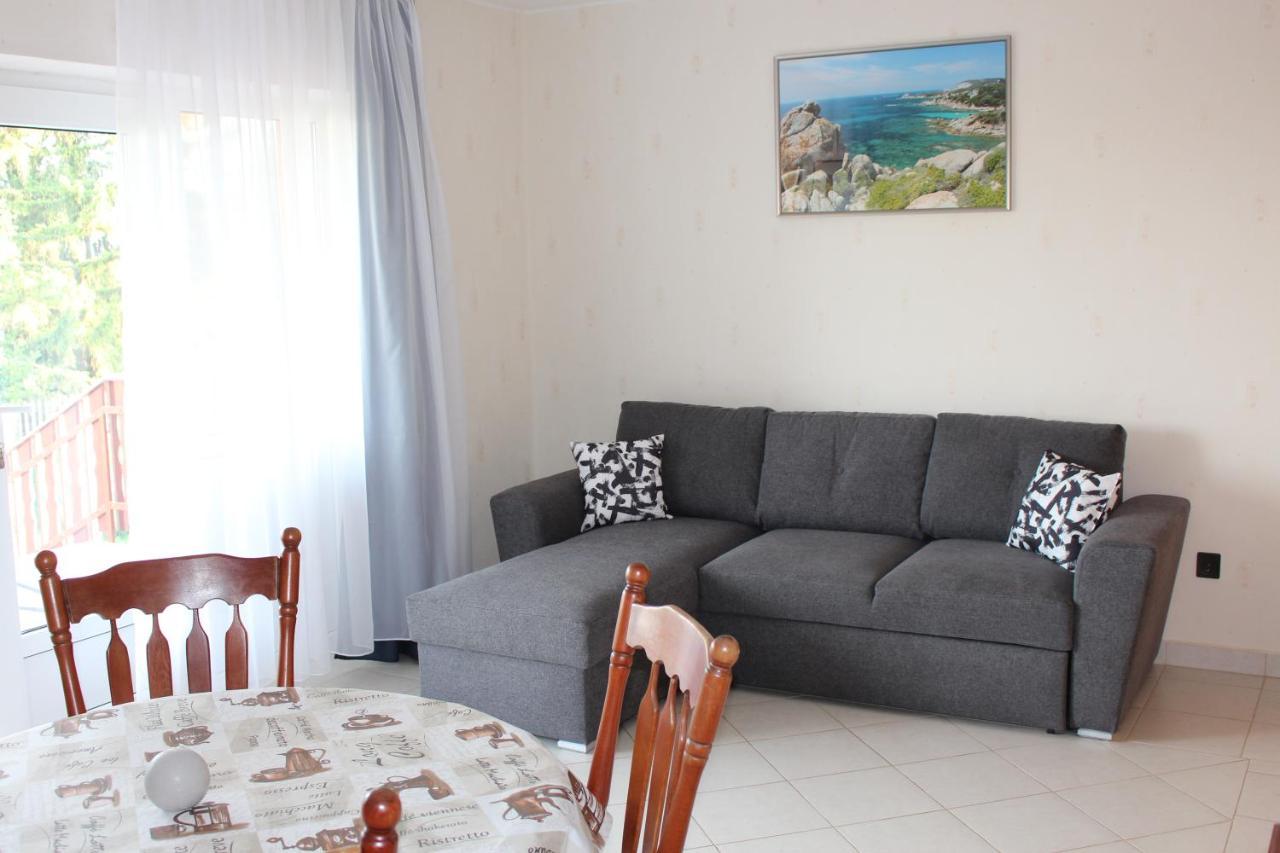 Lizi Apartman Alsóörs Exterior foto